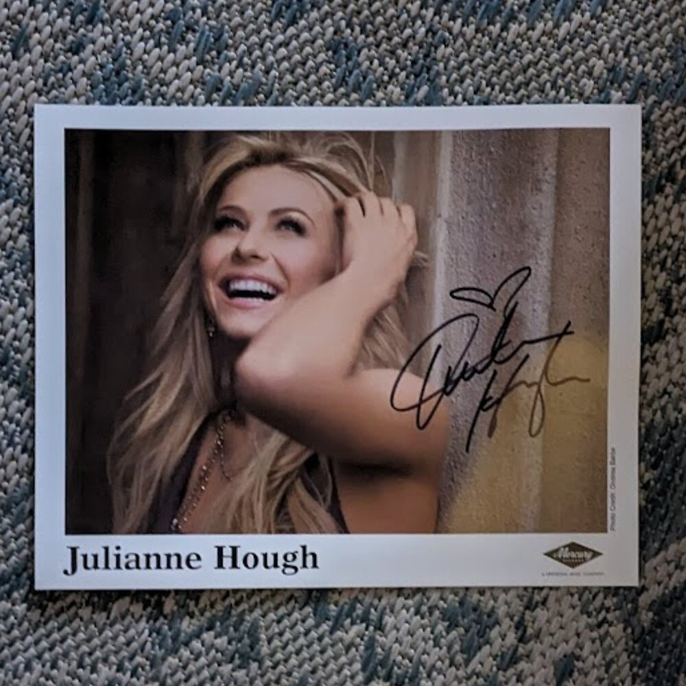 AUTOGRAPHED JULIANNE HOUGH PIC